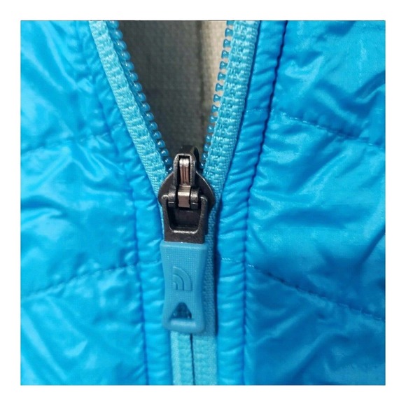 The North Face Jacket Women Size‎ Medium Primaloft Blue Fitted Zip Light - Picture 5 of 6